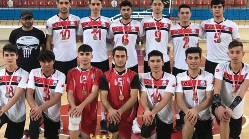 Melikgazi Belediyespor Voleybol Takımı T&uuml;rkiye Grup M&uuml;sabakası Yolunda