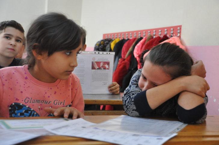 Karnesini görünce ağlamaya başladı G2