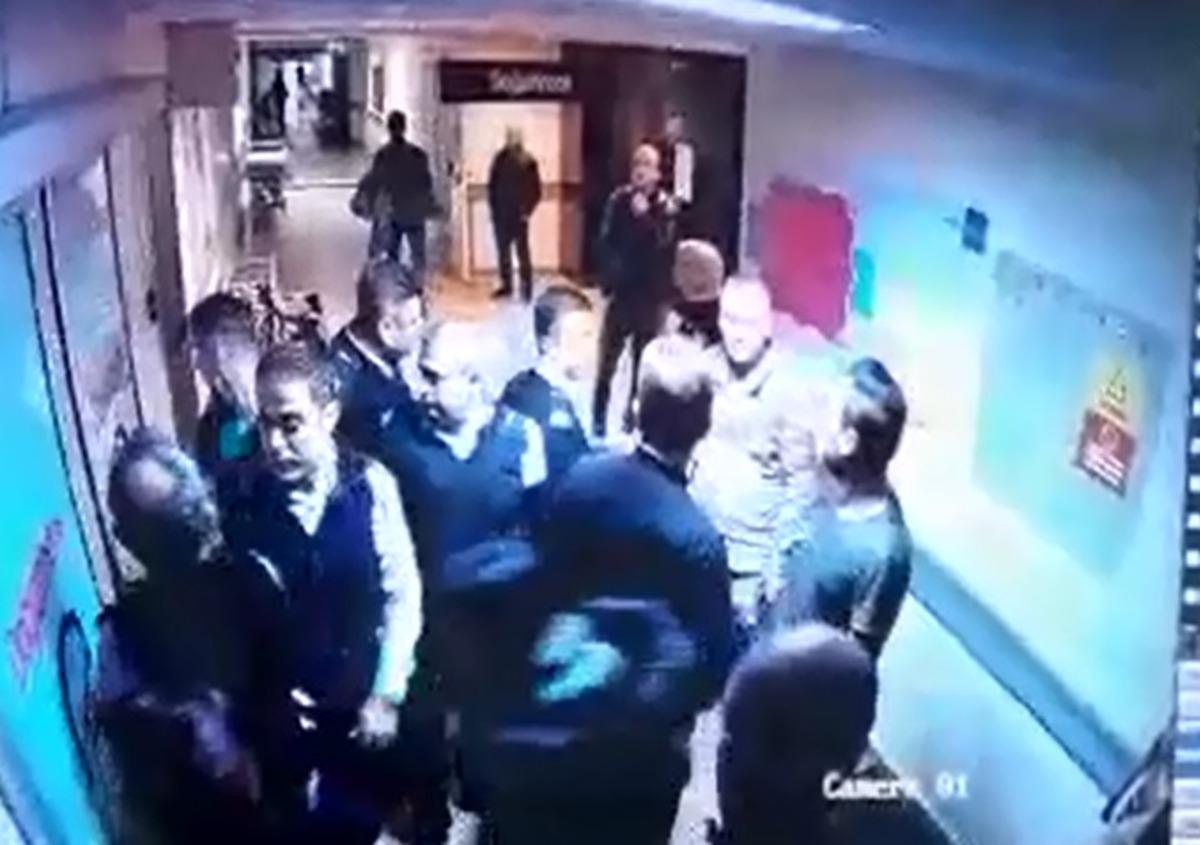 Burnunu kıran kişinin eşini muayene etmişti! O anların g&ouml;r&uuml;nt&uuml;s&uuml; ortaya &ccedil;ıktı