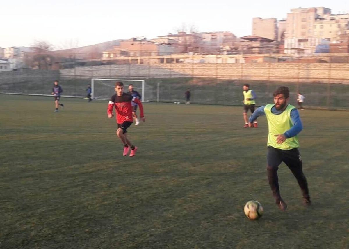 Silvan Aslanspor, Seyrantepe Gen&ccedil;likspor ma&ccedil;ına iddialı hazırlanıyor