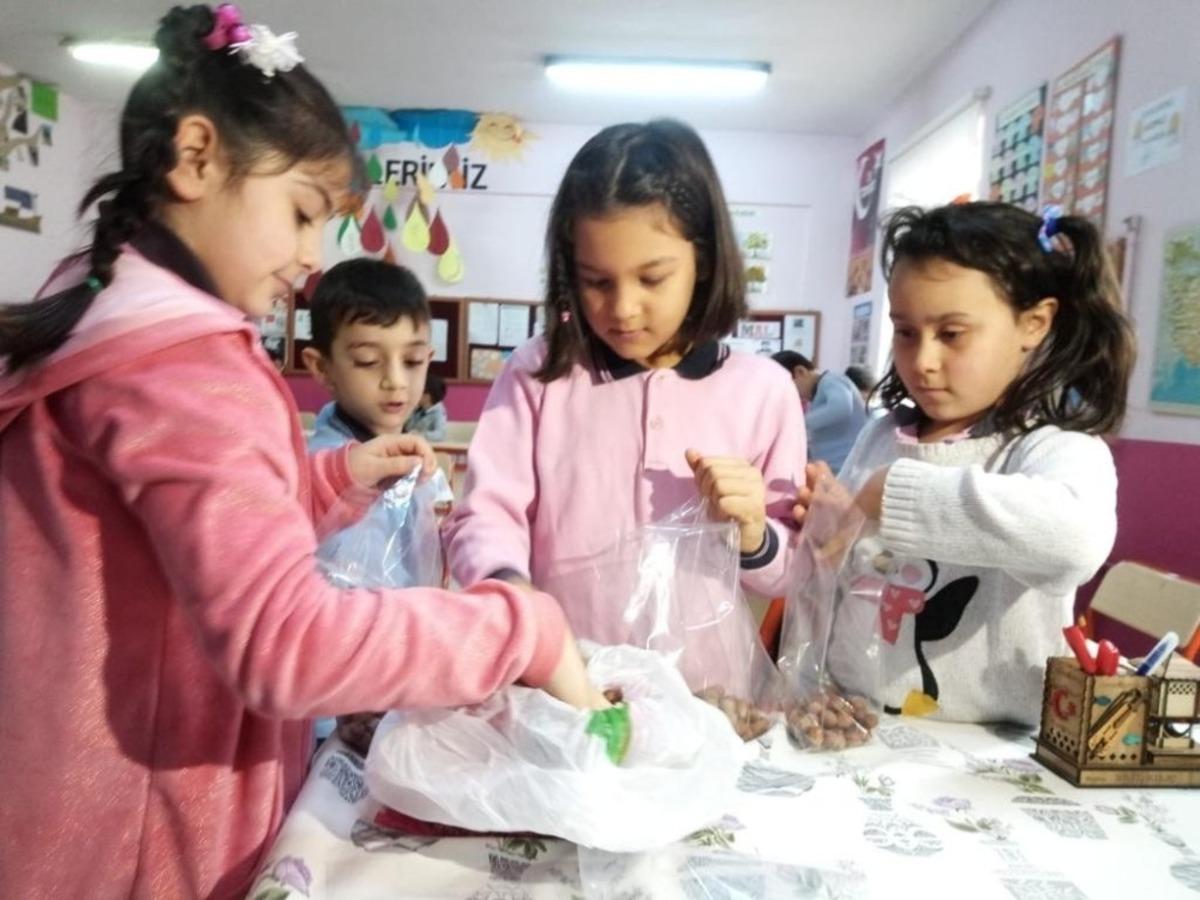 Fatsa&rsquo;dan Hakkari&rsquo;ye sevgi k&ouml;pr&uuml;s&uuml;