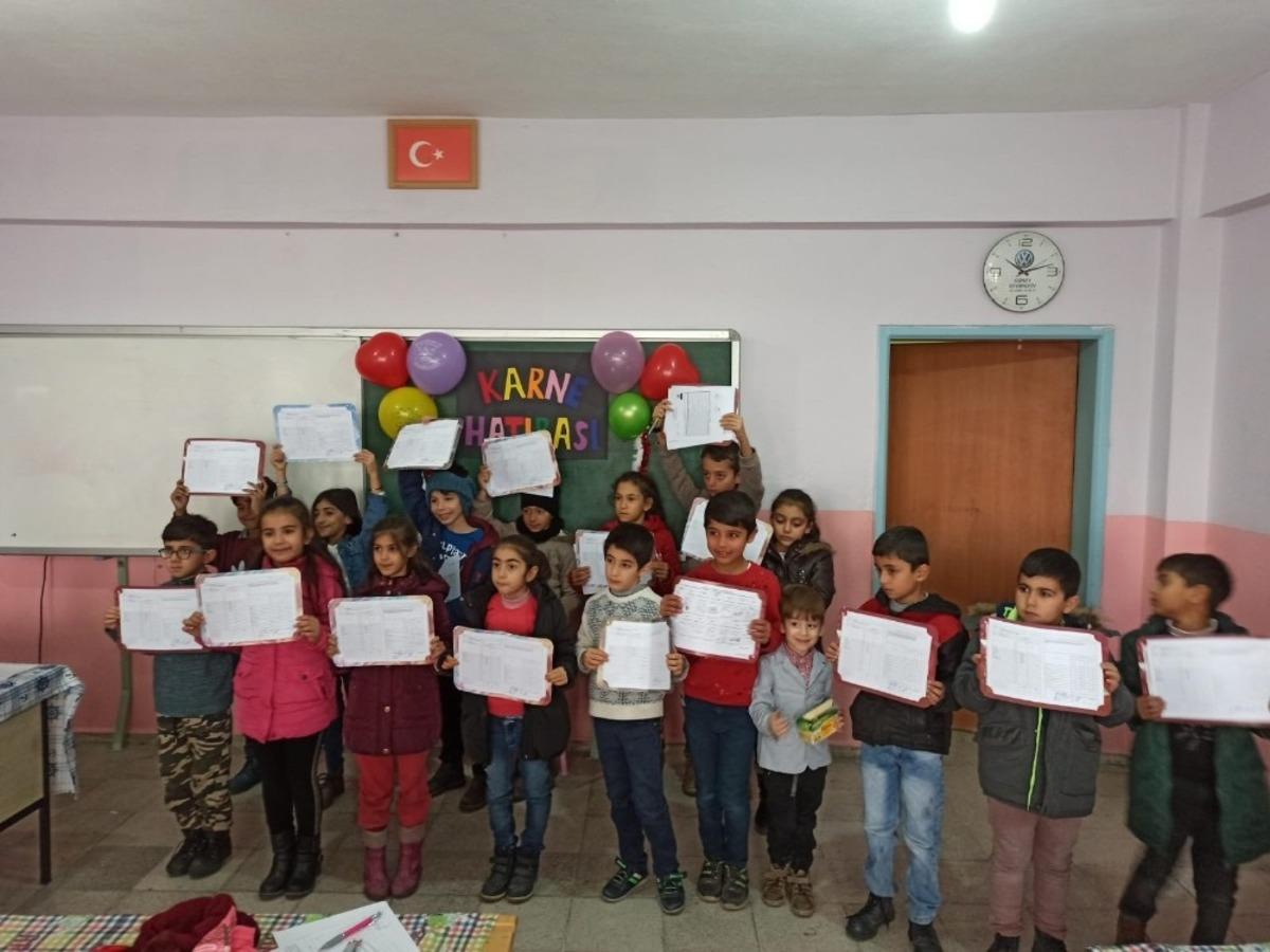 Gerc&uuml;ş&rsquo;te karne heyecanı