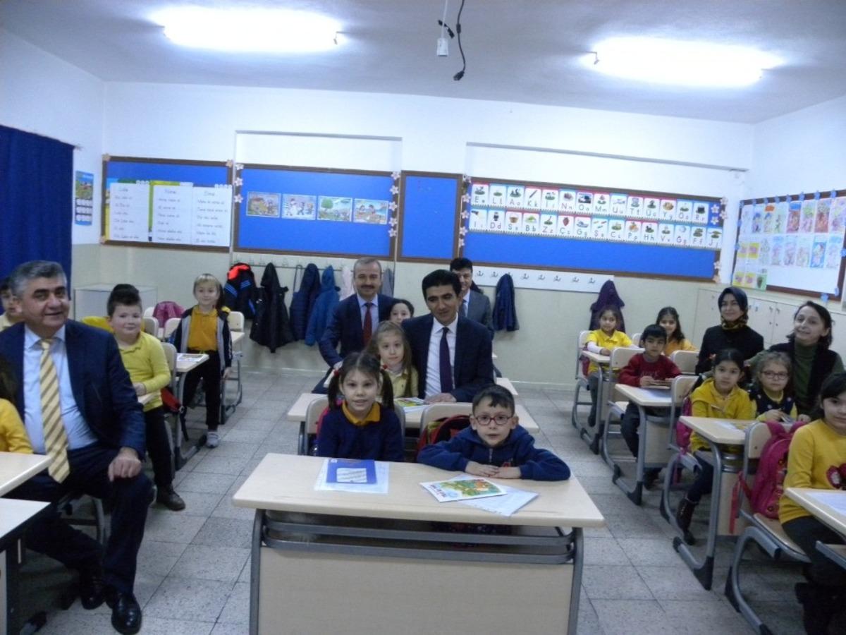 &Ccedil;aycuma&rsquo;da &ouml;ğrenciler karnelerini aldı