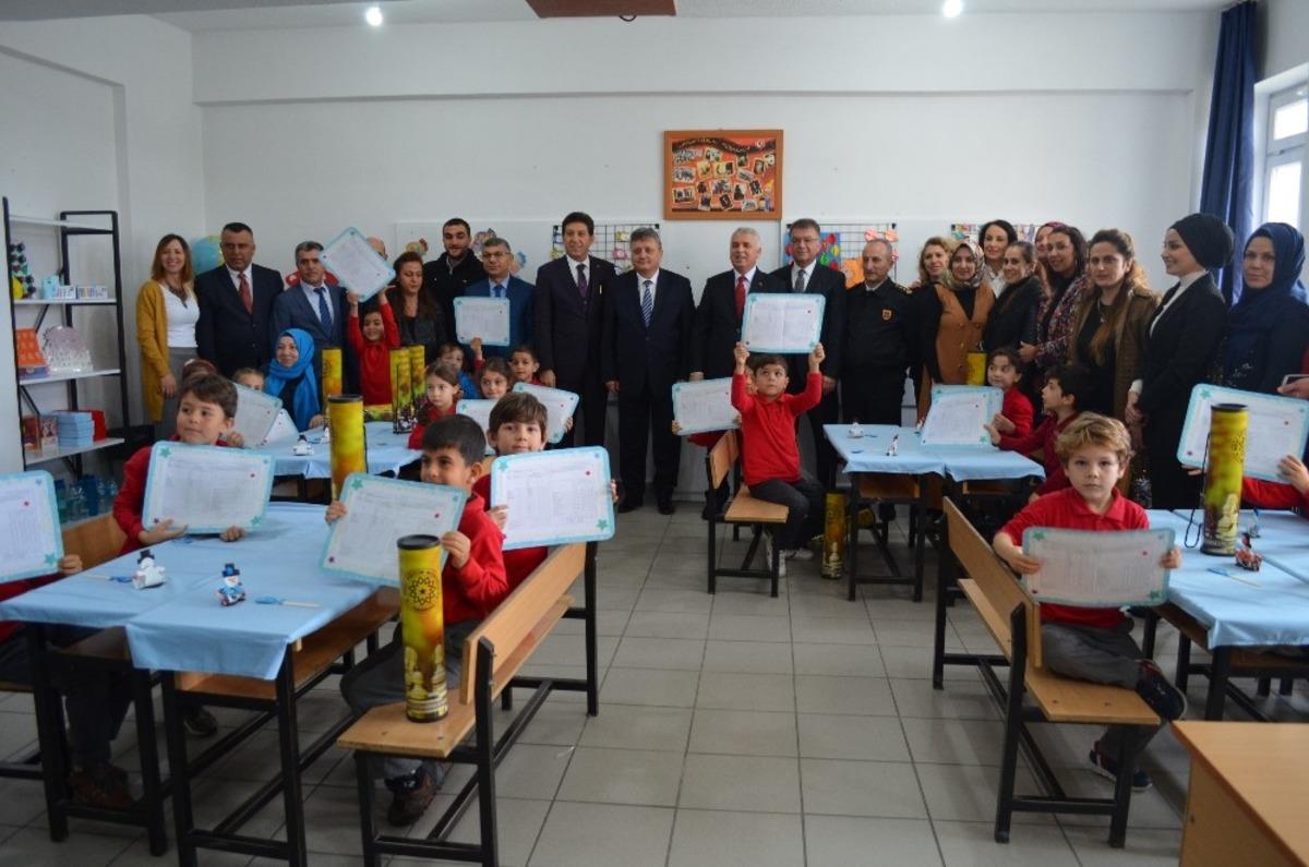 Tekirdağ&rsquo;da 186 bin 374 &ouml;ğrenci karne heyecanı yaşadı