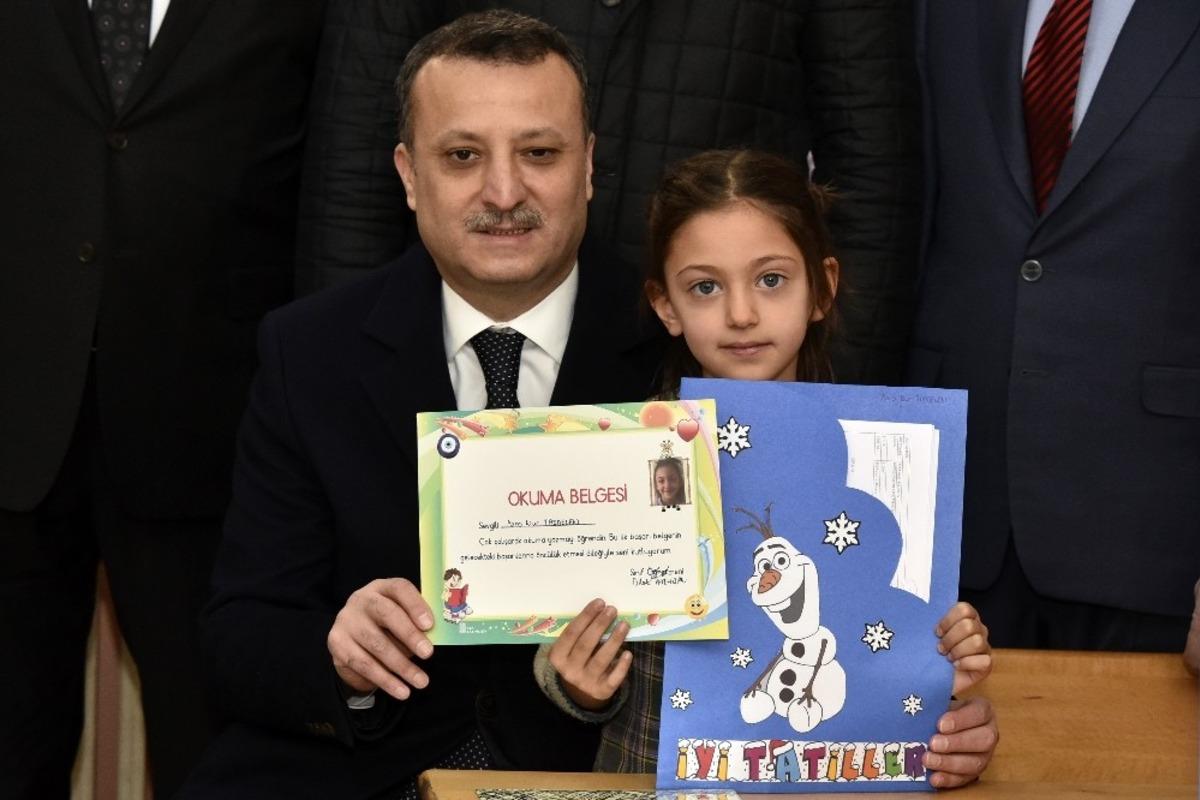 G&uuml;m&uuml;şhane&rsquo;de 19 bin 368 &ouml;ğrenci karne aldı