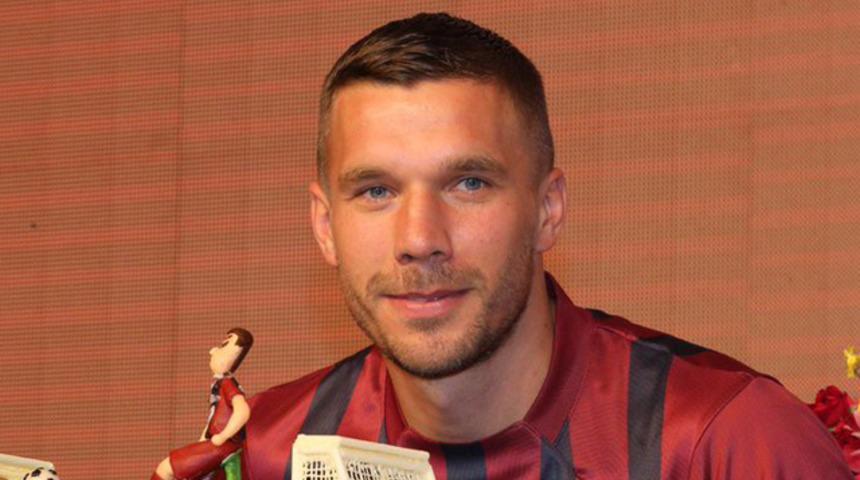 Antalyaspor, Lukas Podolski ile görüşüyor
