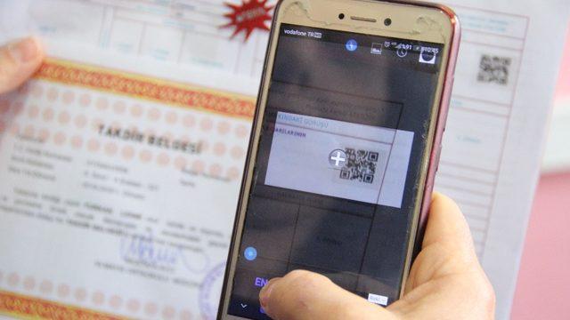 Bu da karekodlu karne