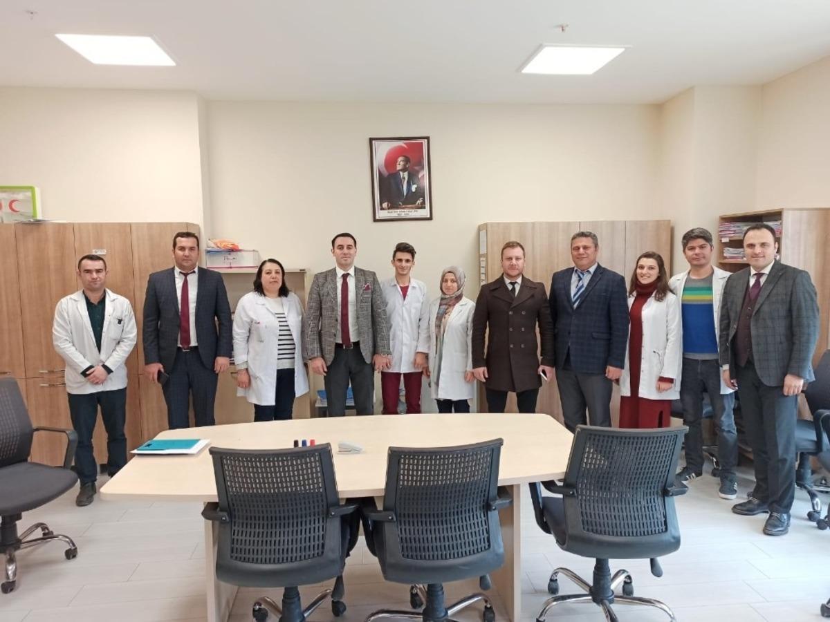 Daire Başkanı &Ouml;zcan gen&ccedil;lik merkezini inceledi