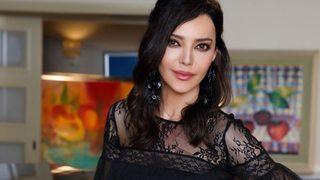 Hande Ataizi ticarete atılıyor