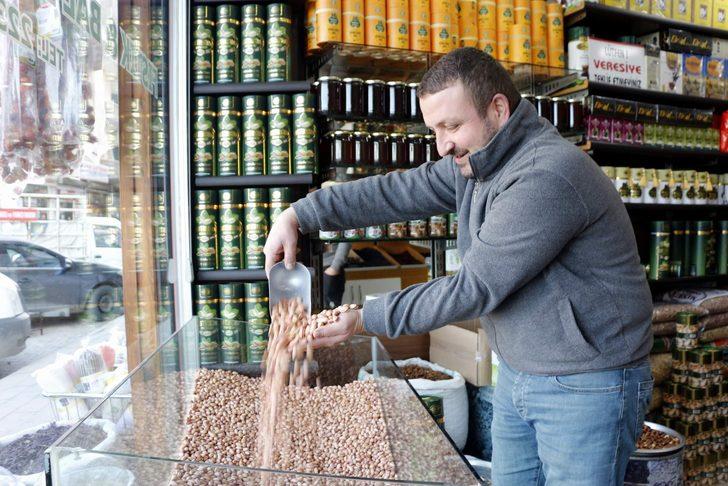 Fıstık fiyatları altınla yarışıyor! Kilogramı iç piyasada 100, dış piyasada ise 180 lira G2