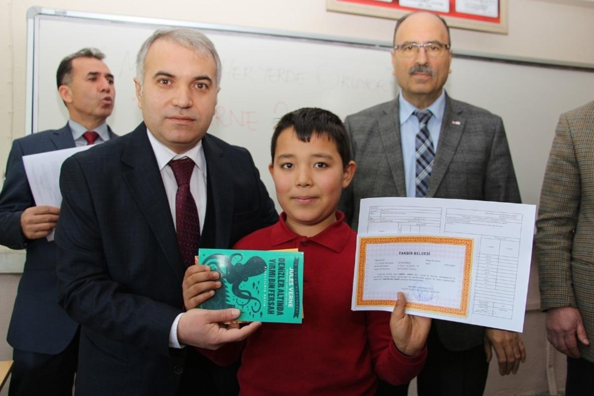 Kula&rsquo;da &lsquo;1 karne, 2 kitap&rsquo; projesi