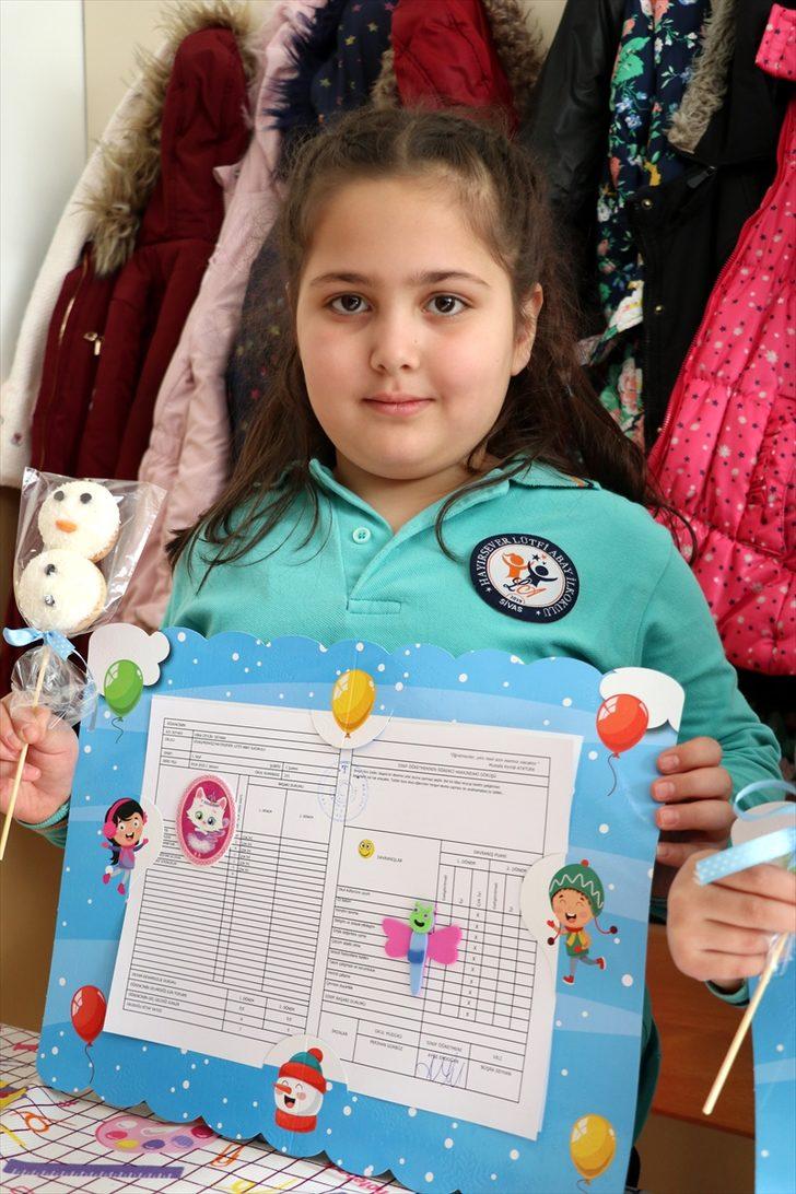 Okullarda karne heyecanı G3