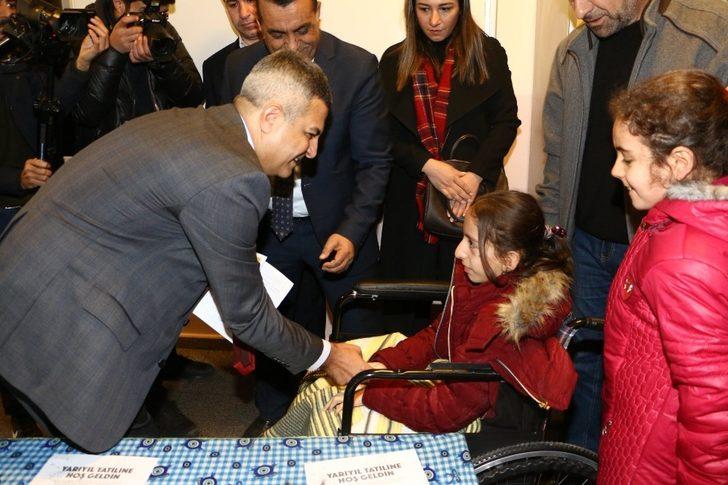 Diyarbakır’da 500 bin öğrenci karne aldı G3