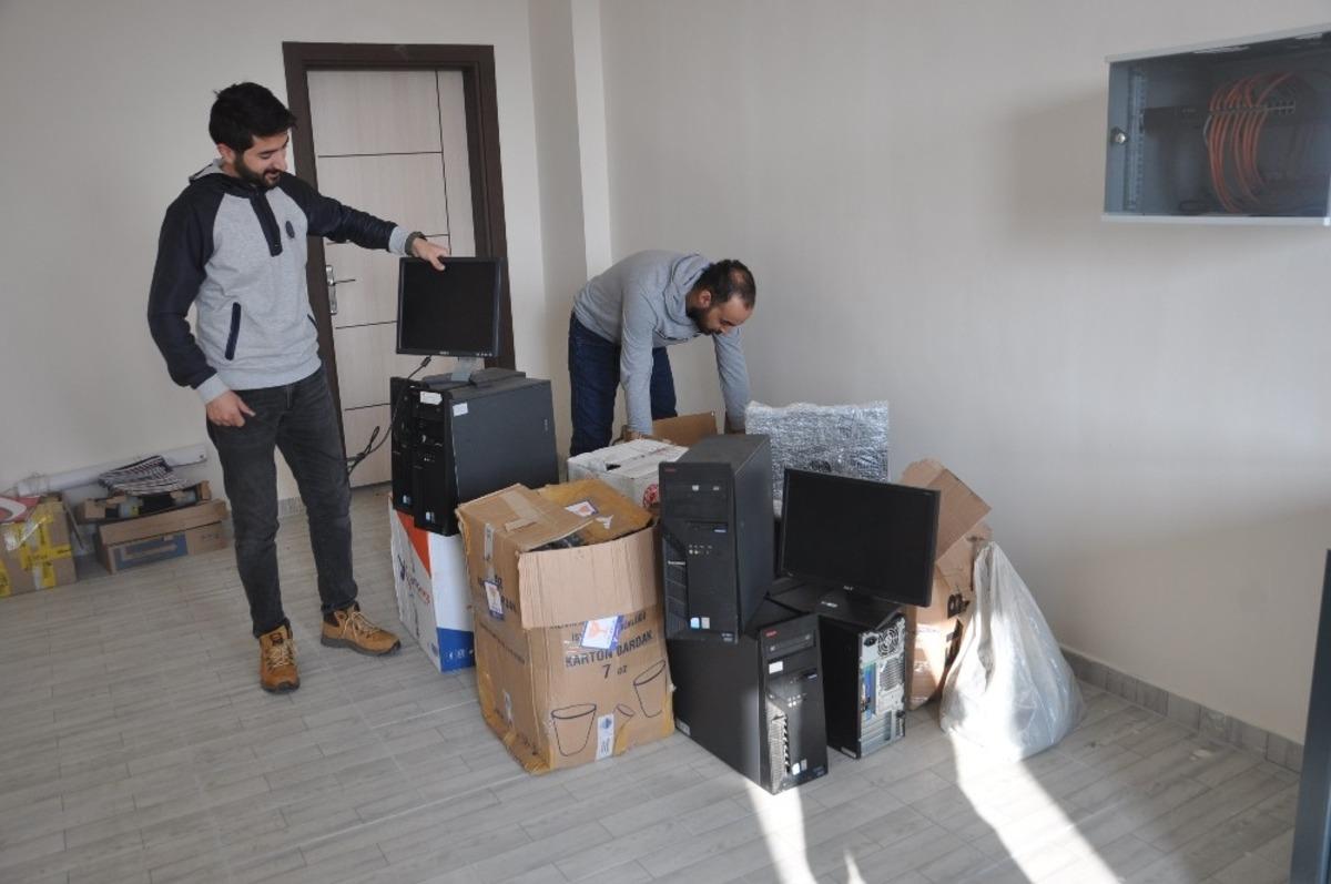 Yargıtay&rsquo;dan Y&uuml;ksekova&rsquo;daki okula bilgisayar desteği