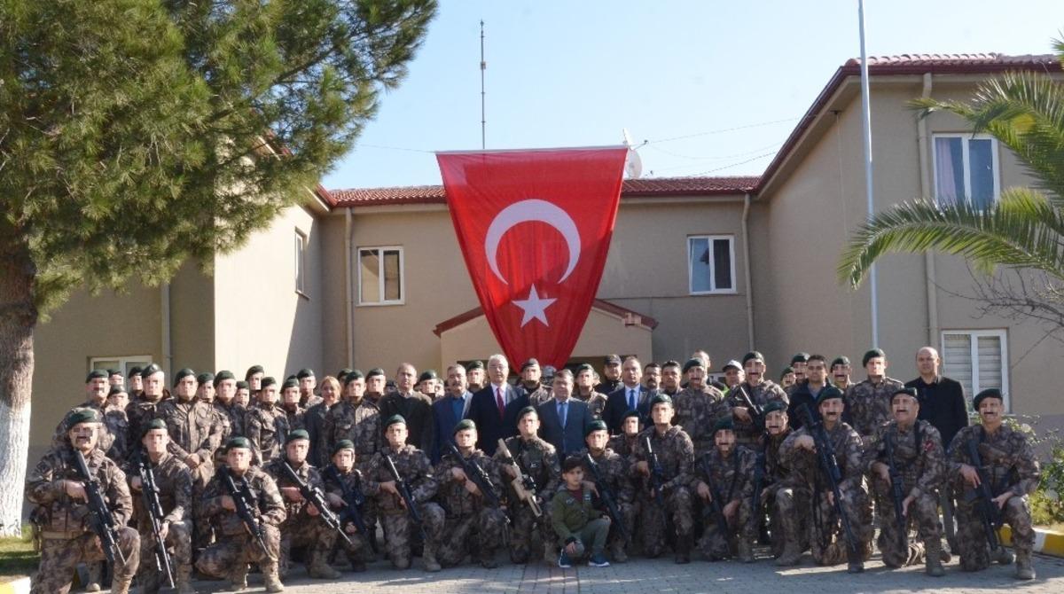 Barış Pınarı Harekatı&rsquo;nda g&ouml;rev alacak P&Ouml;H&rsquo;ler Aydın&rsquo;dan dualarla uğurladı