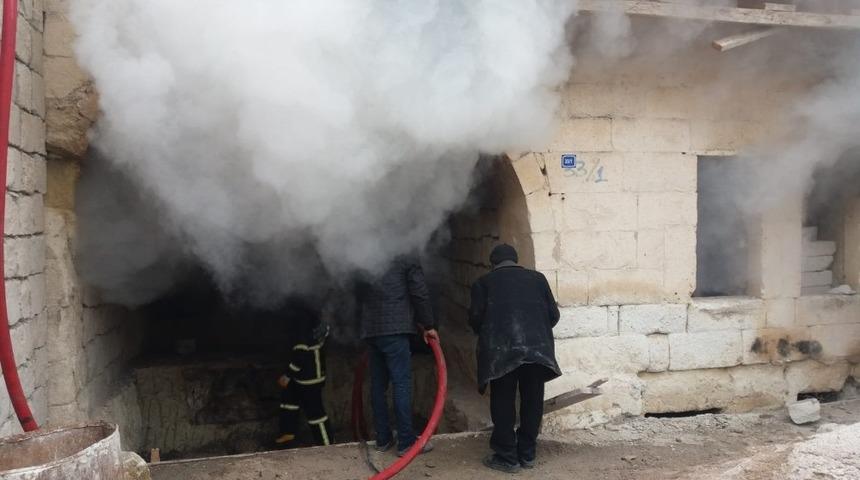 Ortahisar&rsquo;da depo yangını