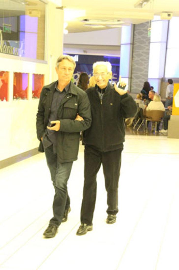 Adnan Şenses çapkınlık turunda G2