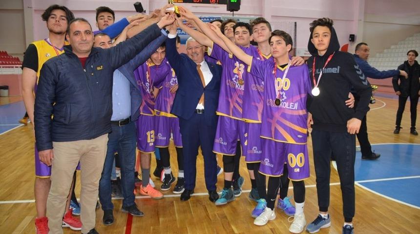 Potanın kazananı &Ccedil;&ouml;z&uuml;m Koleji oldu