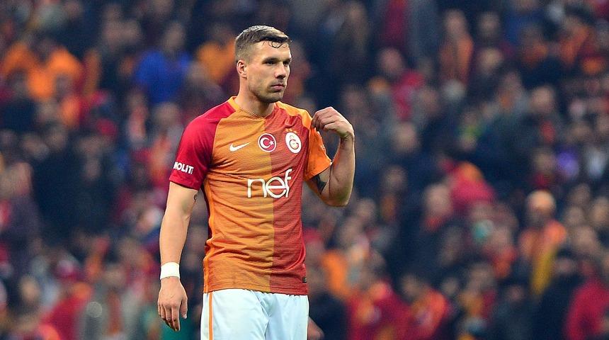 Lukas Podolski, Antalyaspor ile anlaştı