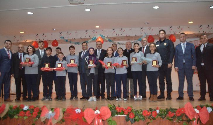 Bafra’da 24 bin öğrenci karnelerini aldı G4