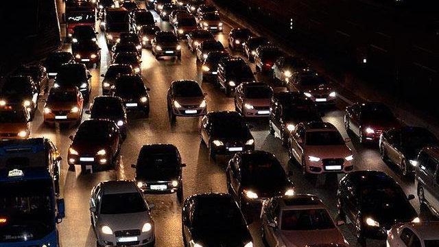 Son dakika! İstanbul'da yarıyıl tatili trafiği yoğunlaşmaya başladı