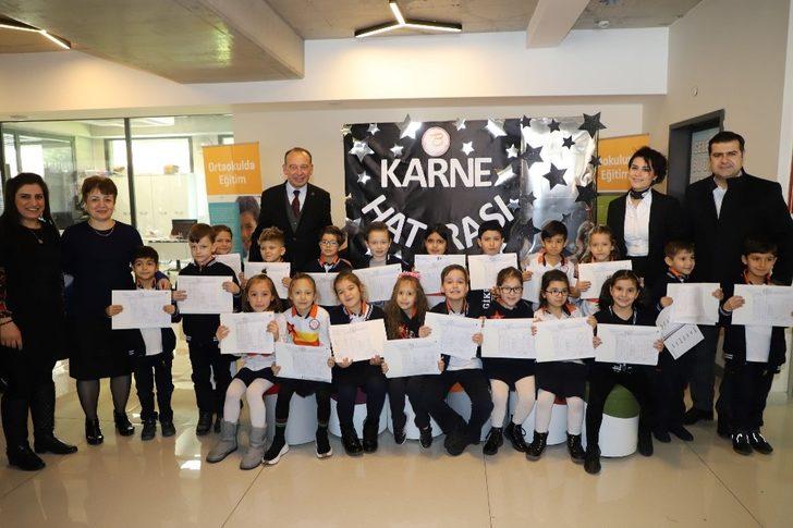 Başkan Akın’dan öğrencilere karne hediyesi G1