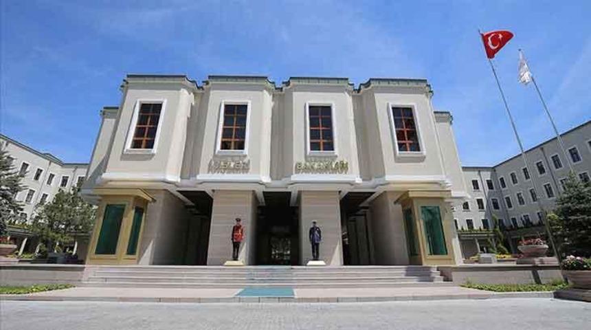 Almanya uyruklu 4 terörist sınır dışı edildi