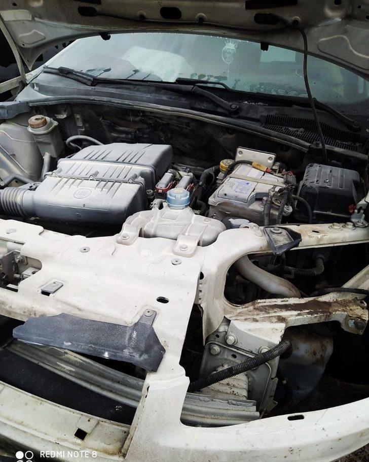 Van’da kaza yapan otomobilde yangın çıktı G3