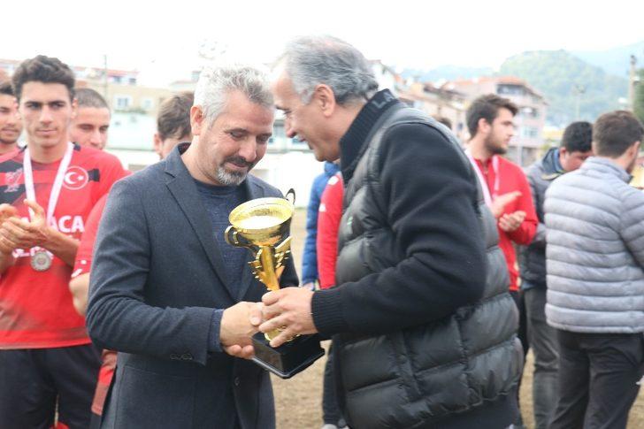 Marmaris Kaymakamlığı Muhtarlık Turnuvasında kupalar sahiplerini buldu G3