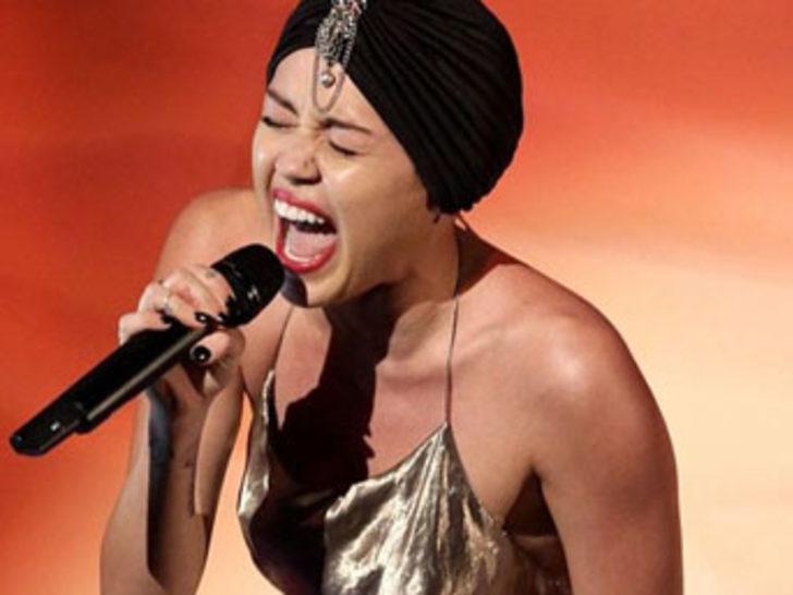 Miley Cyrus kapandı G1
