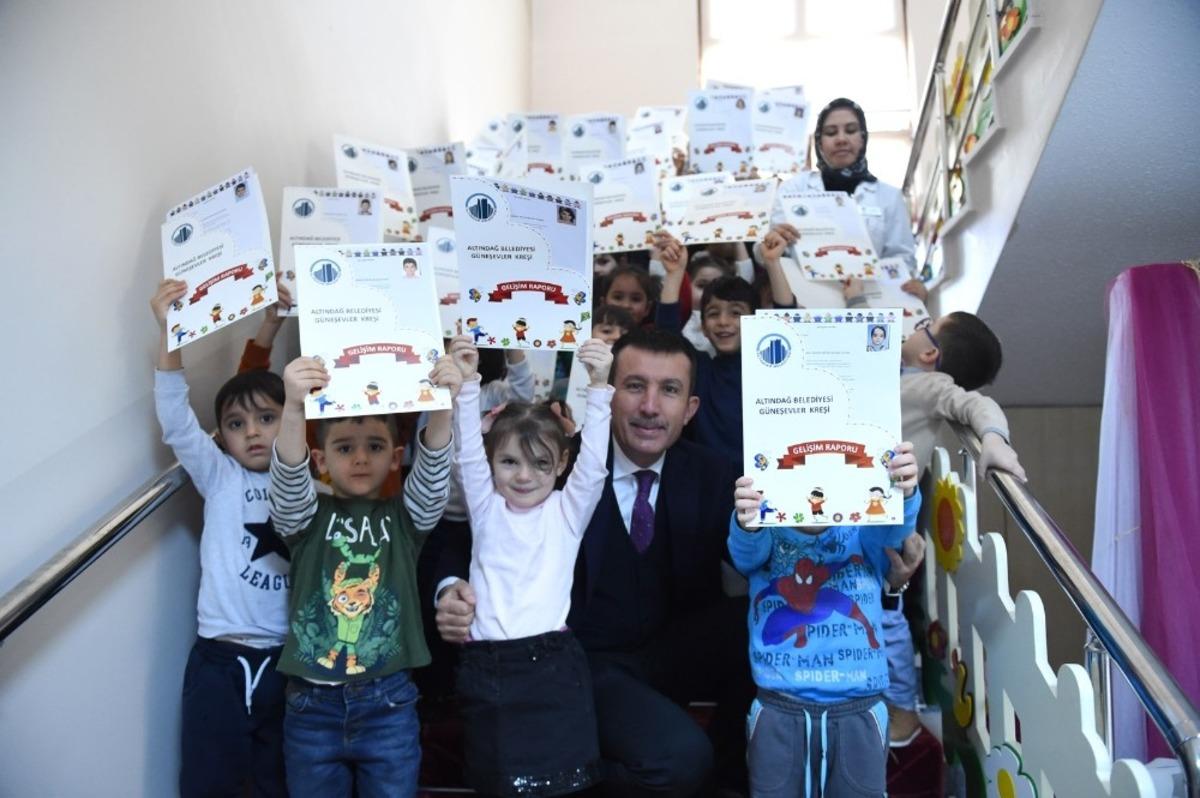 Altındağ kreşlerinde karne sevinci