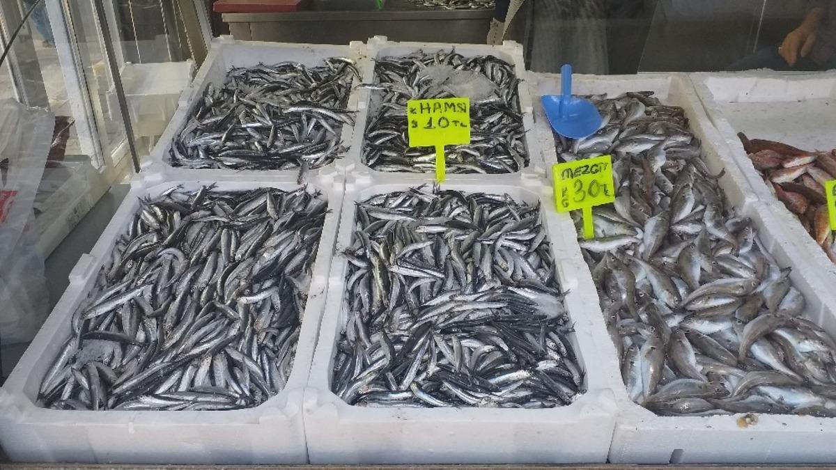 Hamsi, fiyatı ile enflasyona meydan okudu
