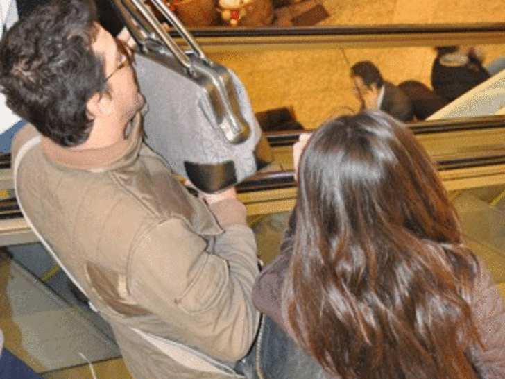 İlker Aksum'dan çantalı kamuflaj G4