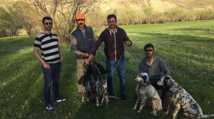 Başkan Emre Ak; "Yoğun kış şartlarının yaşanmasından dolayı yaban hayvanlarına destek çıkalım"