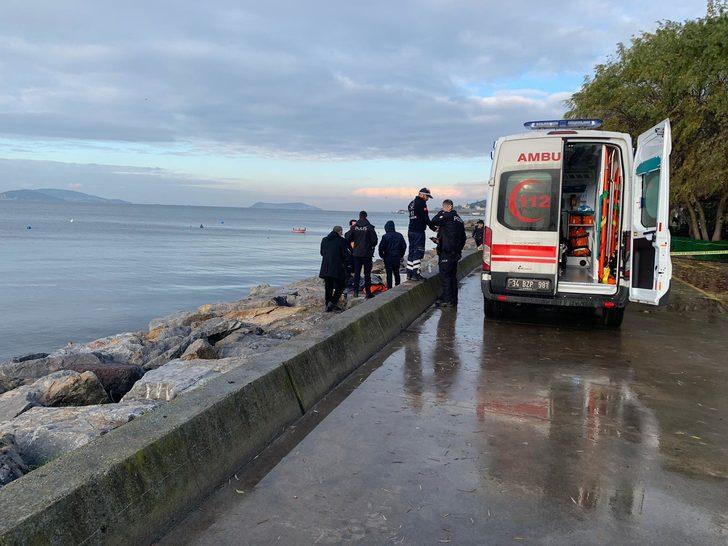 Kartal'daki sahilde yürüyüş yapanlar fark etti! Denizden kadın cesedi çıkartıldı G2
