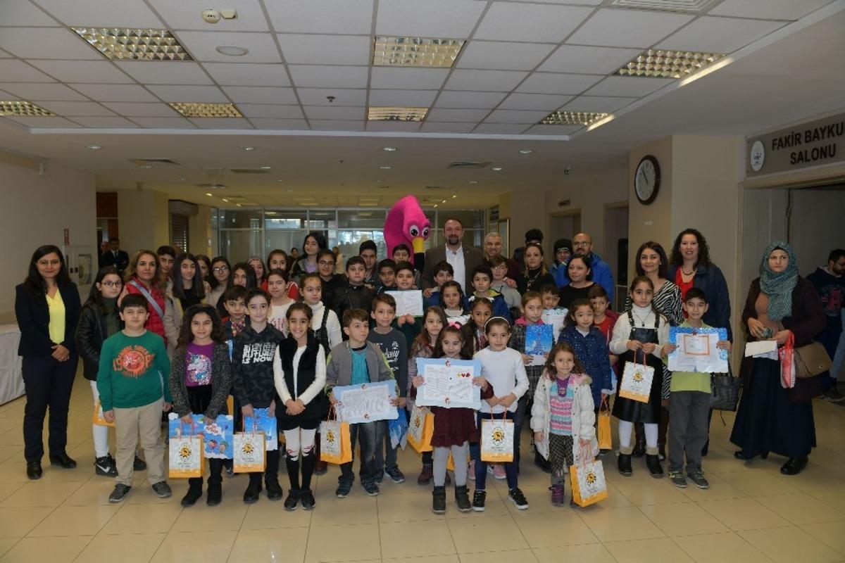 &Ccedil;iğlili &ccedil;ocuklar tatile eğlenerek girdi