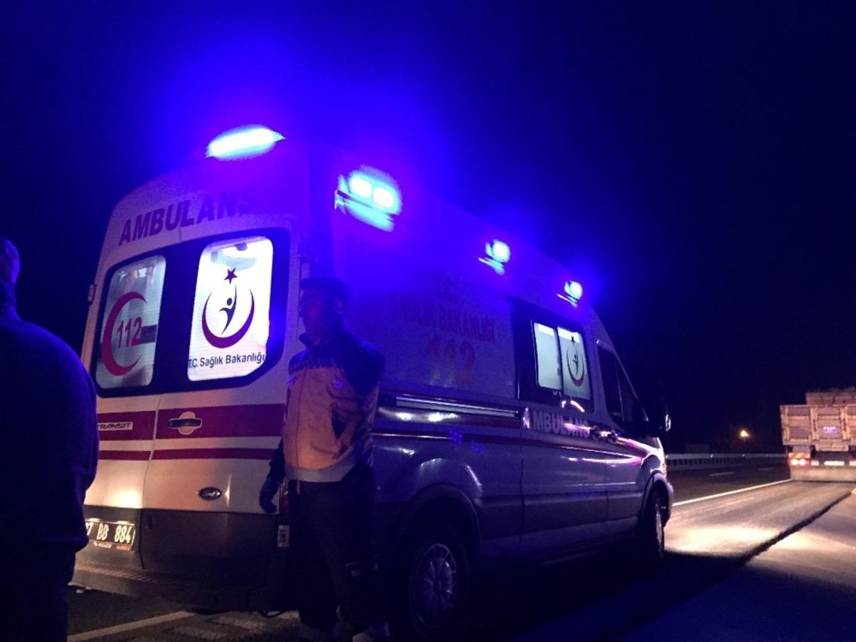 Kamyonetin &ccedil;arptığı yaya yaralandı