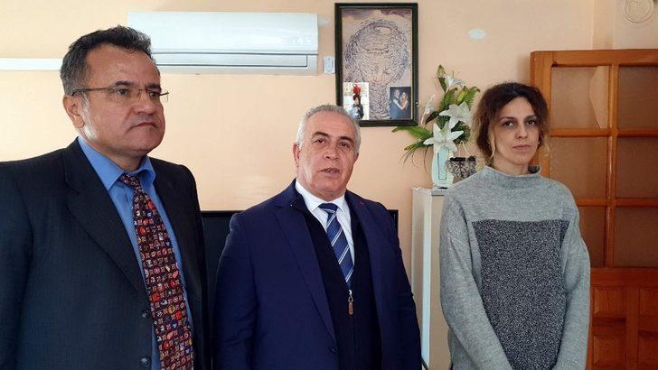 Şampiyonluk kupasını hasta öğretmenlerine götürdüler G4