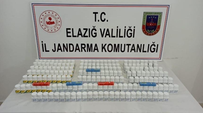 Elazığ’da 5 bin 970 adet uyarıcı hap ele geçirildi