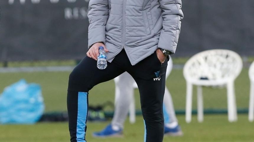 S&uuml;per Lig&rsquo;in en gen&ccedil; teknik adamı H&uuml;seyin &Ccedil;imşir sahne alıyor