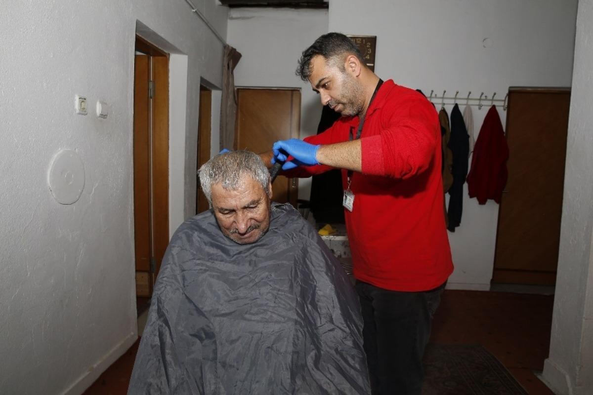 Yaşlılar B&uuml;y&uuml;kşehir ile yalnız değiller