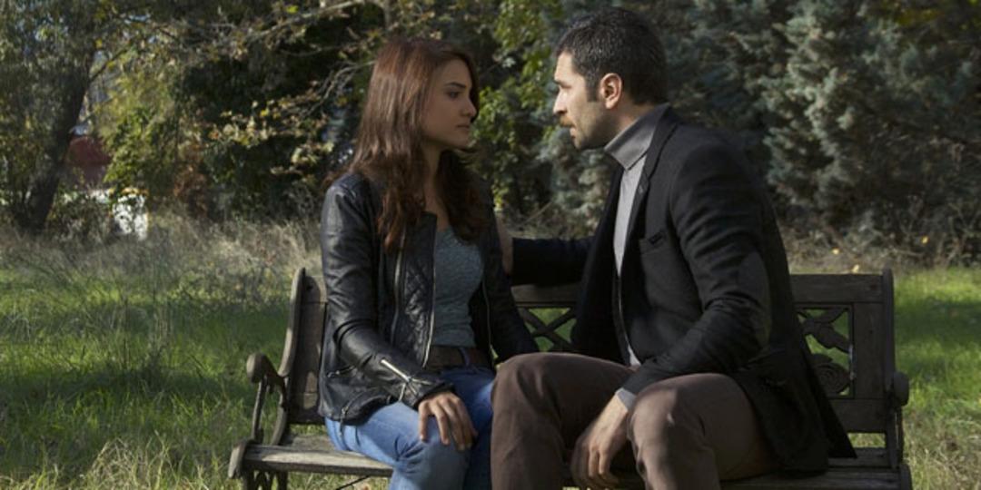 Arka Sokaklar 305. B&ouml;l&uuml;m Galerisi