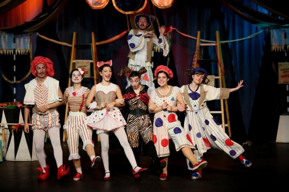 Odunpazarı Belediye Tiyatrosu&rsquo;na yeni &ouml;d&uuml;ller