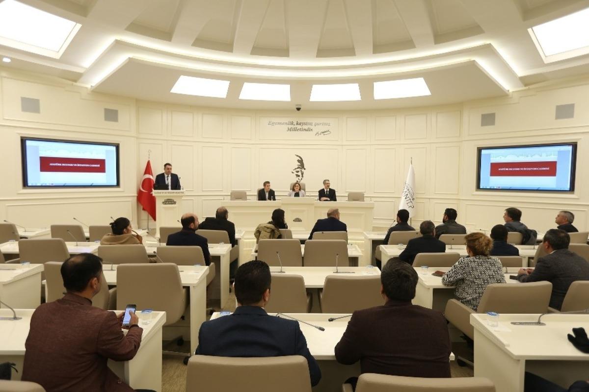 B&uuml;y&uuml;kşehir, Atat&uuml;rk Bulvarı ve İstasyon Caddesi i&ccedil;in kolları sıvadı