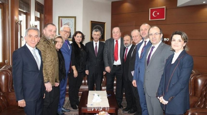 Hayırseverden BE&Uuml;&rsquo;ye anlamlı bağış