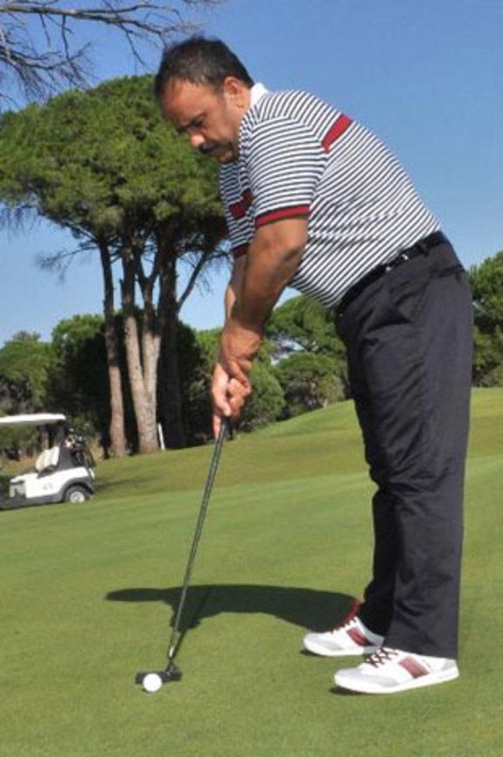 Bülent Serttaş golfe merak sardı G4