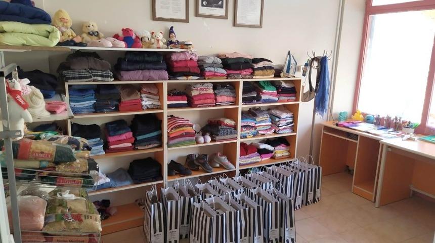 Salihli Beşiktaşlılardan öğrencilere destek