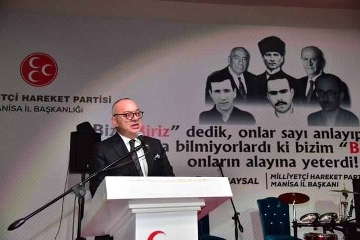 Manisa’daki MHP kadroları vefa yemeğinde buluştu G3