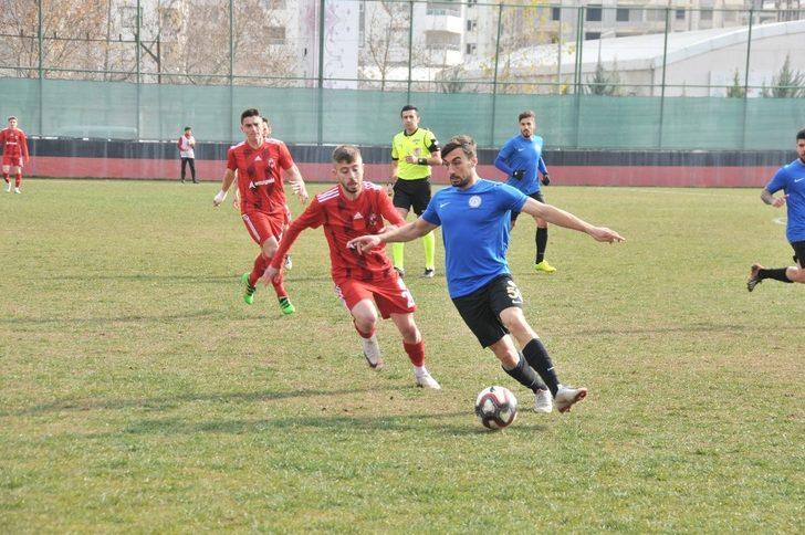 Karaköprü Belediyespor tek attı üç aldı G3