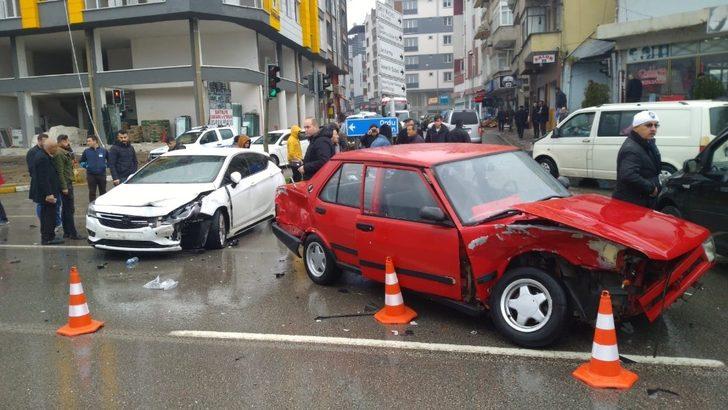 Samsun’da trafik kazası: 2 yaralı G3